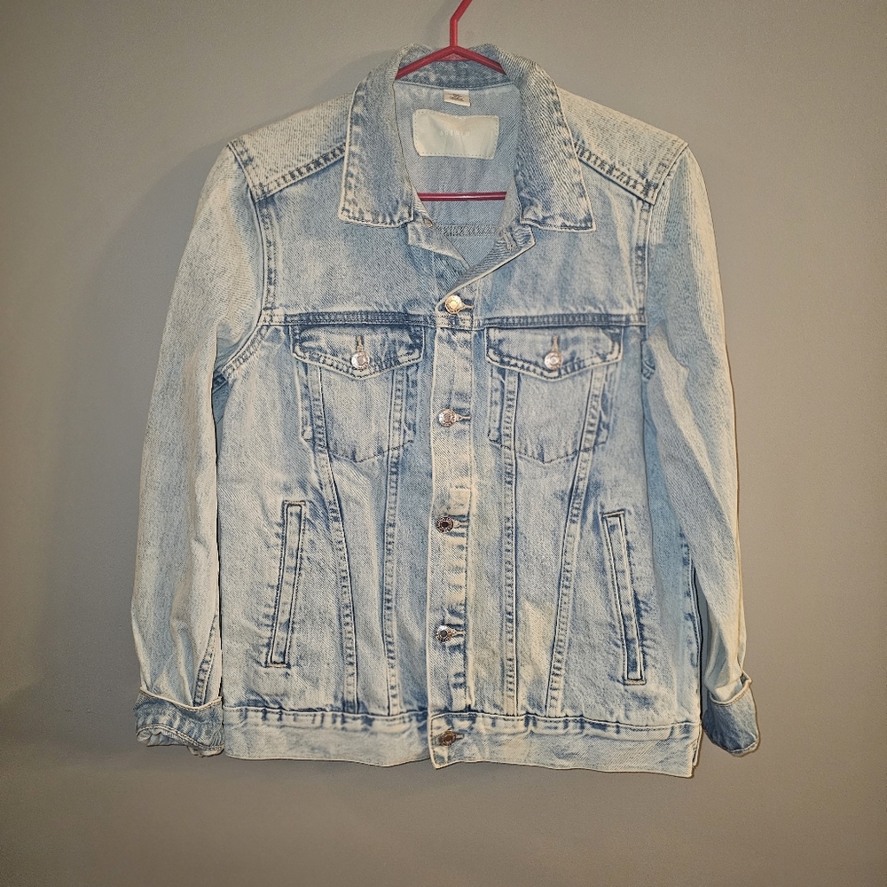 3/20.00. Denim Jean Jacket